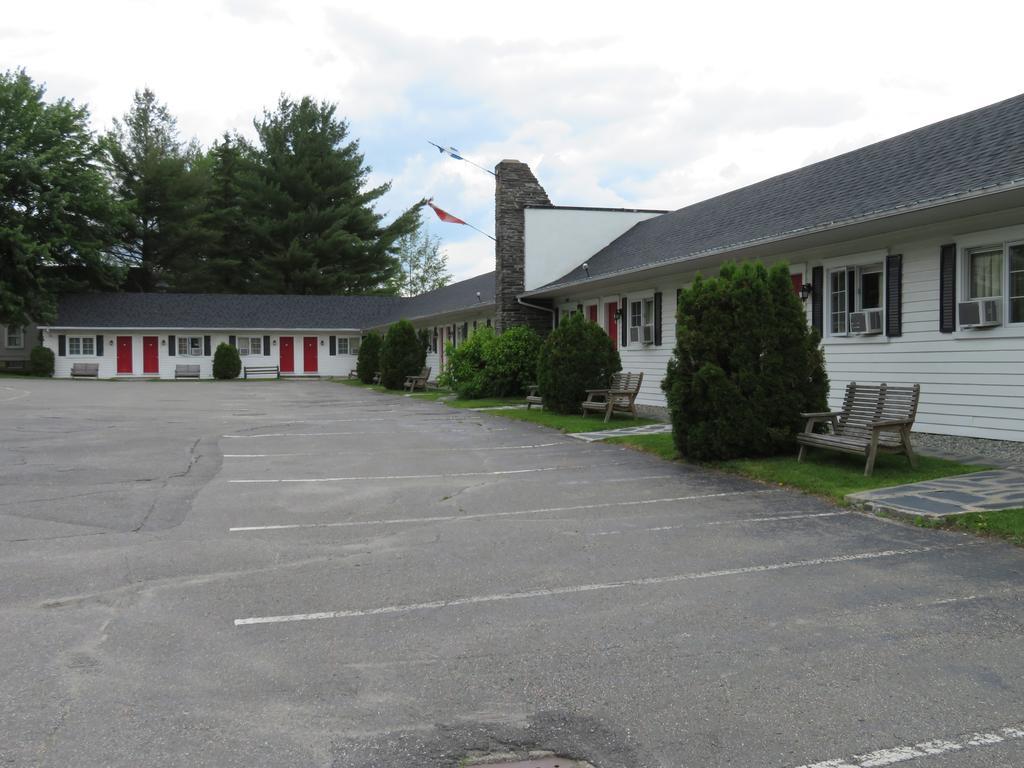 & La Paysanne Motel Sherbrooke