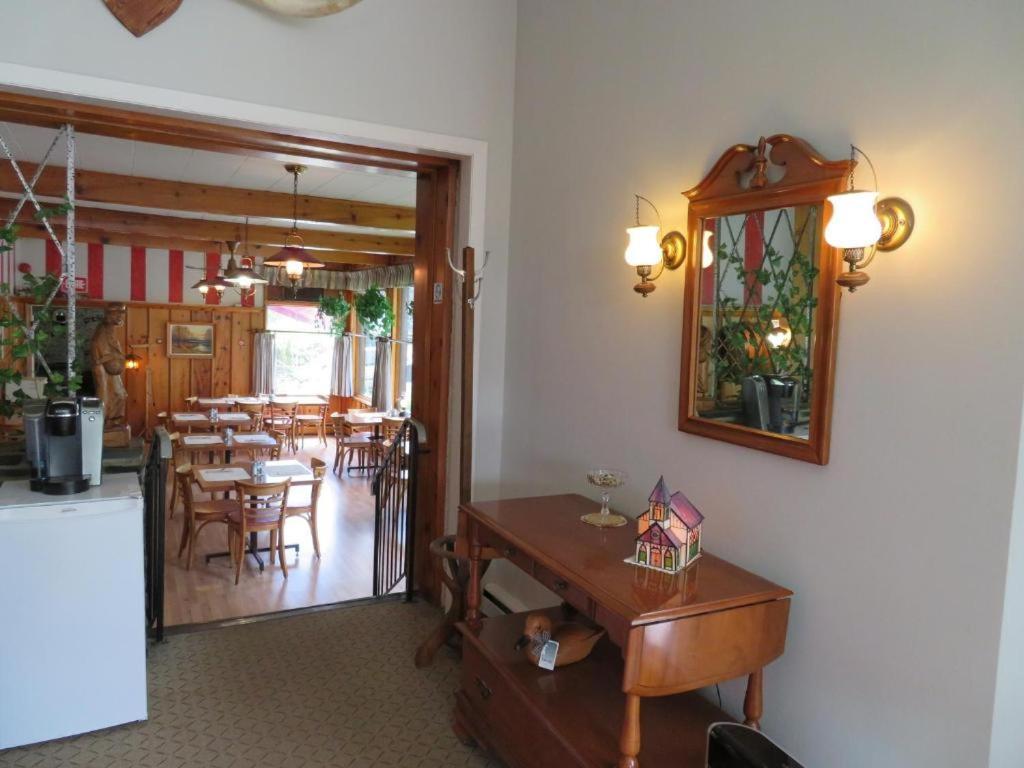 La Paysanne Motel&hotel 3* Sherbrooke