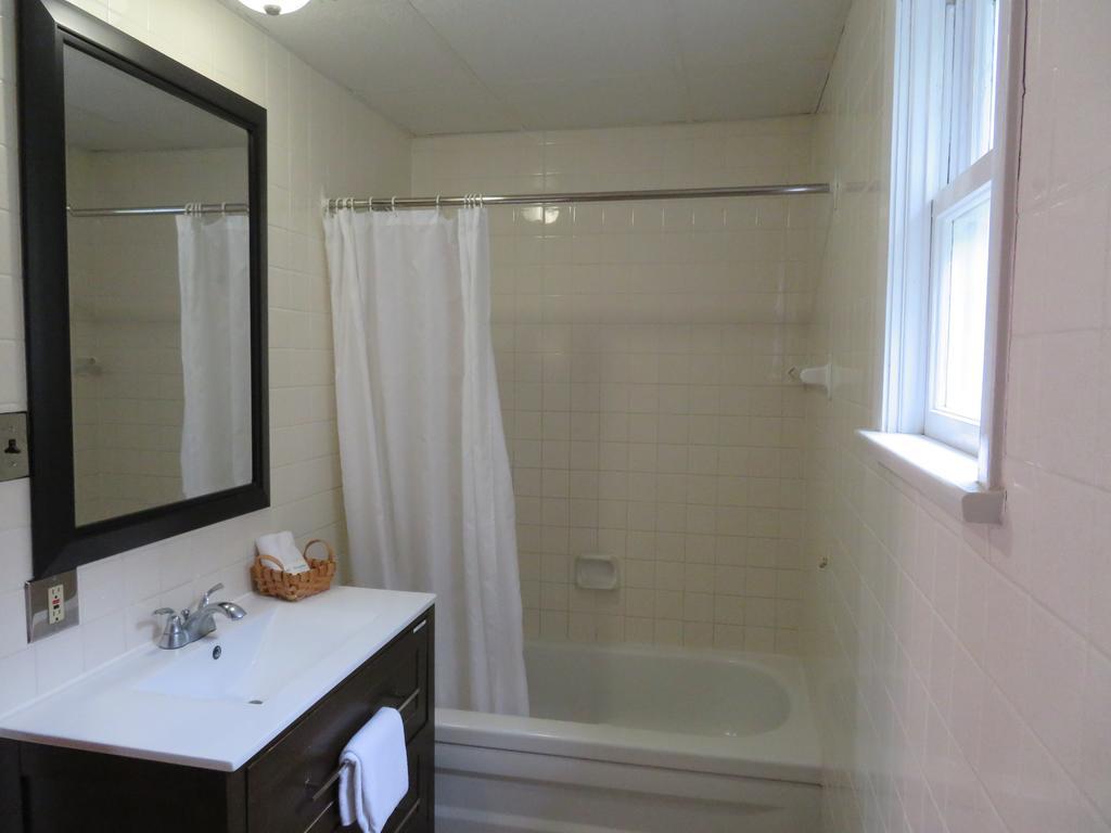 La Paysanne Motel&hotel 3* Sherbrooke