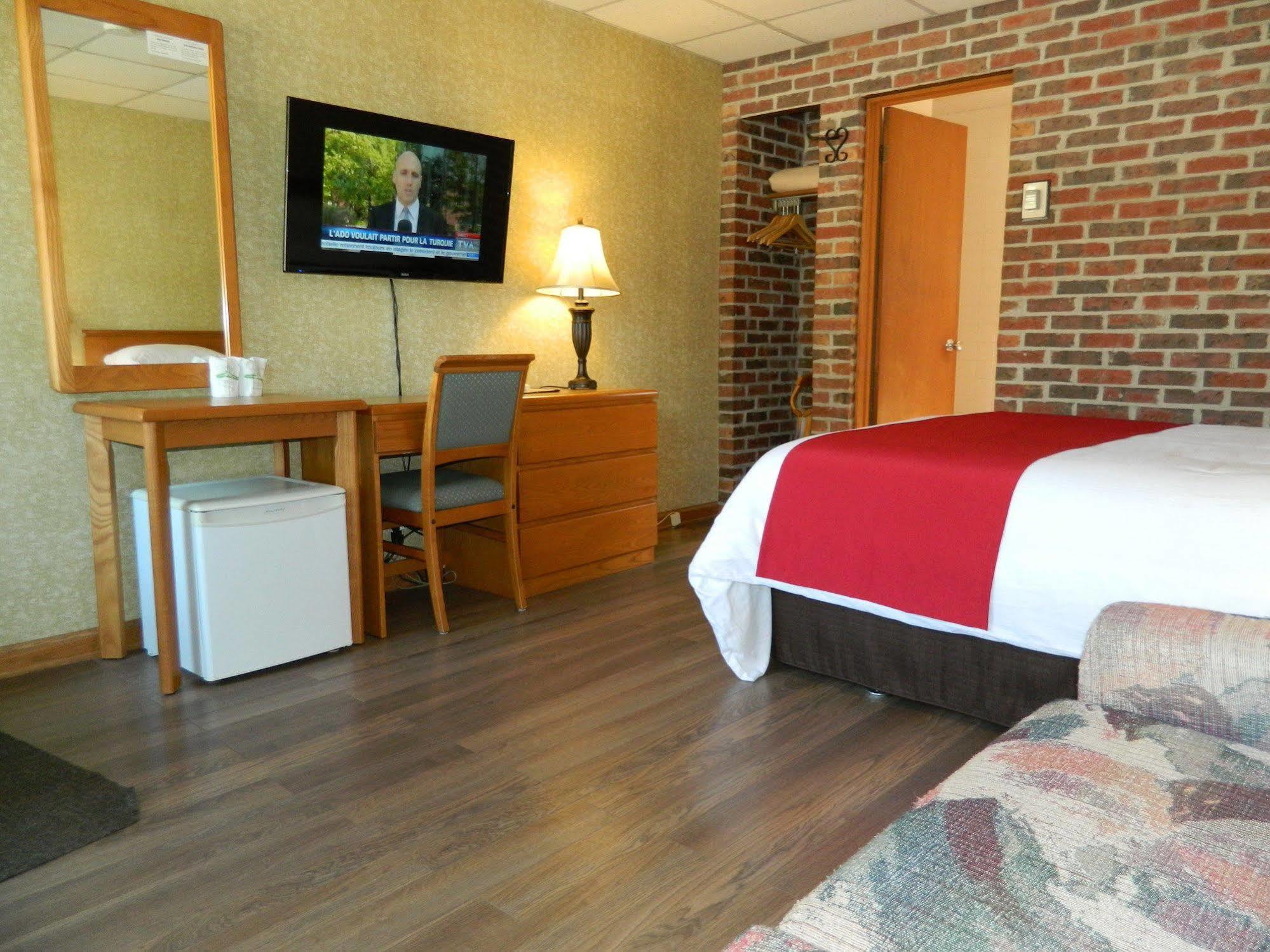 Motel La Paysanne Motel&hotel Sherbrooke